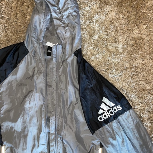 NWOT Men’s adidas rain jacket with fleece pockets - Picture 2 of 8